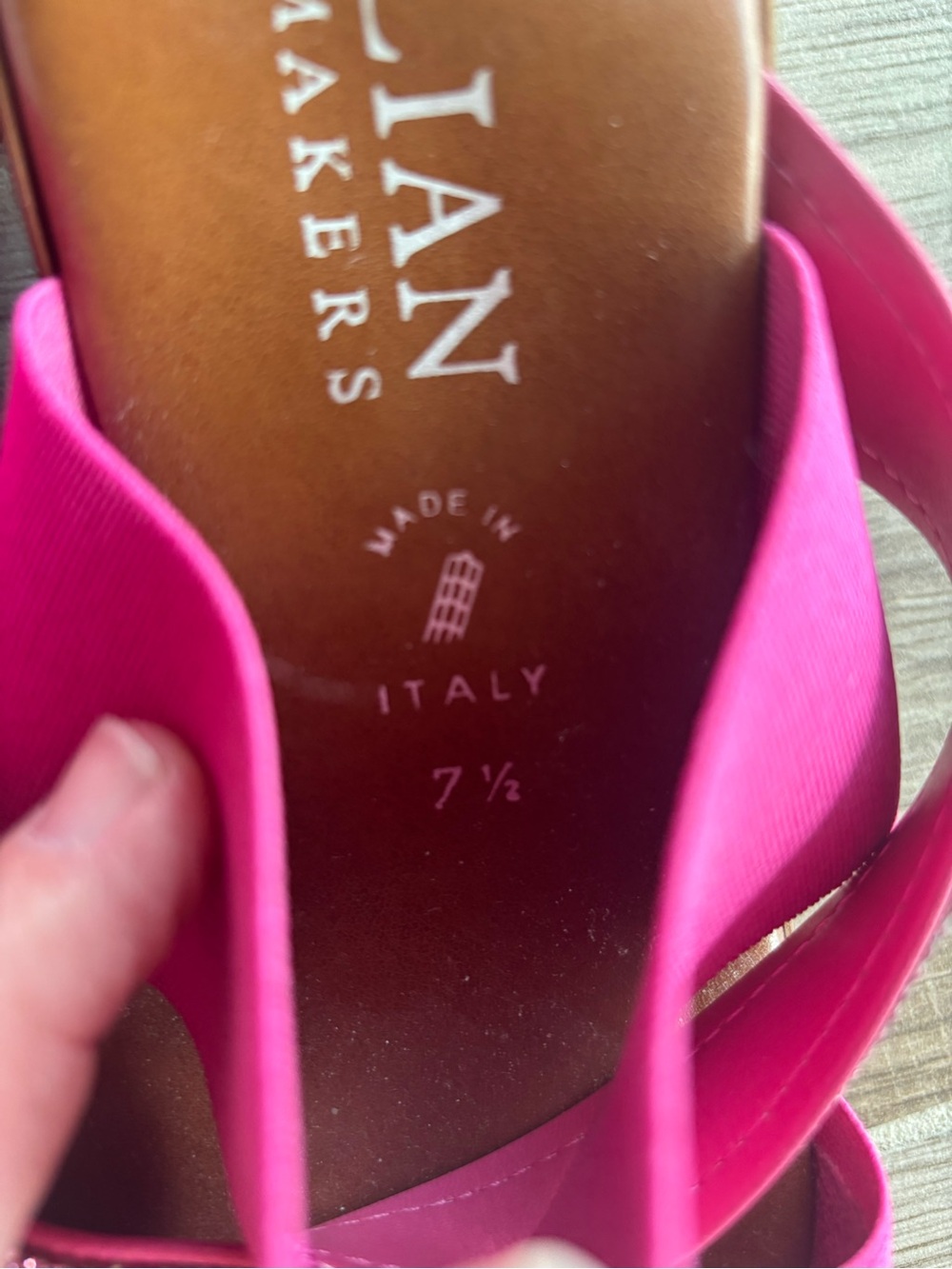 Italian Shoemakers Hot Pink Beaded Crisscross Wedge Sandals size 7.5 - Picture 6 of 8